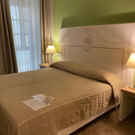 Hotel Monteverde 阿奎泰尔梅 外观 照片