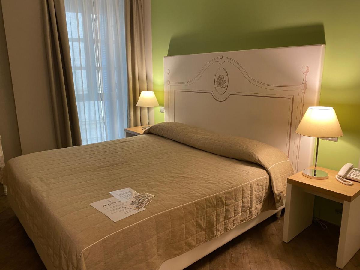 Hotel Monteverde 阿奎泰尔梅 外观 照片