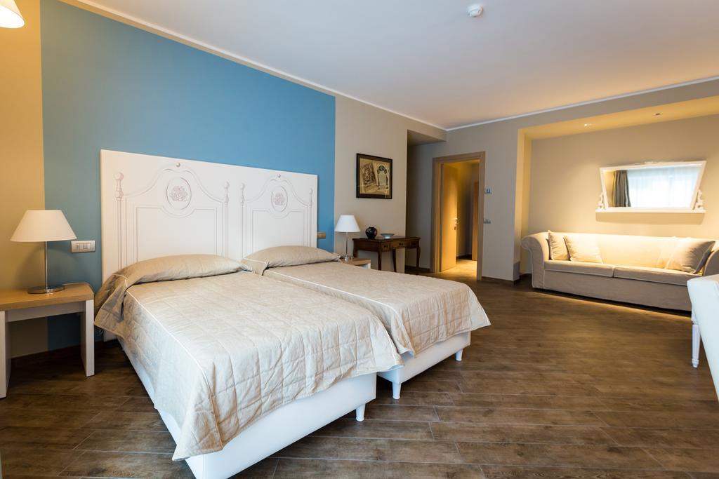 Hotel Monteverde 阿奎泰尔梅 外观 照片