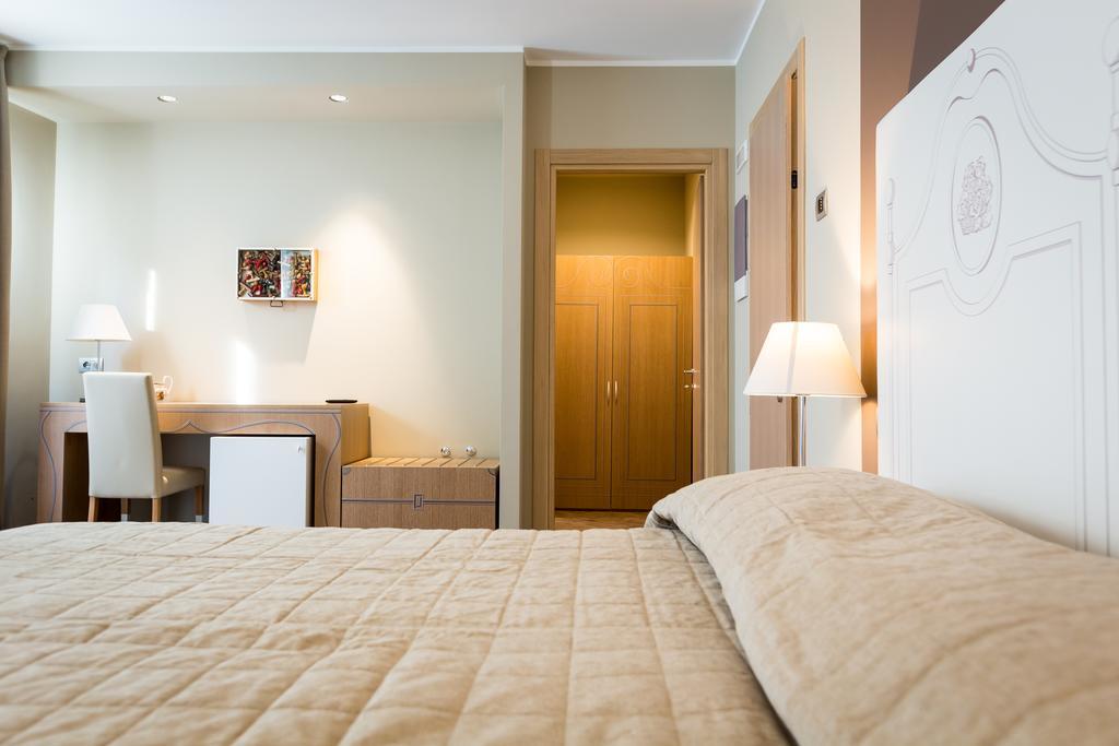 Hotel Monteverde 阿奎泰尔梅 外观 照片