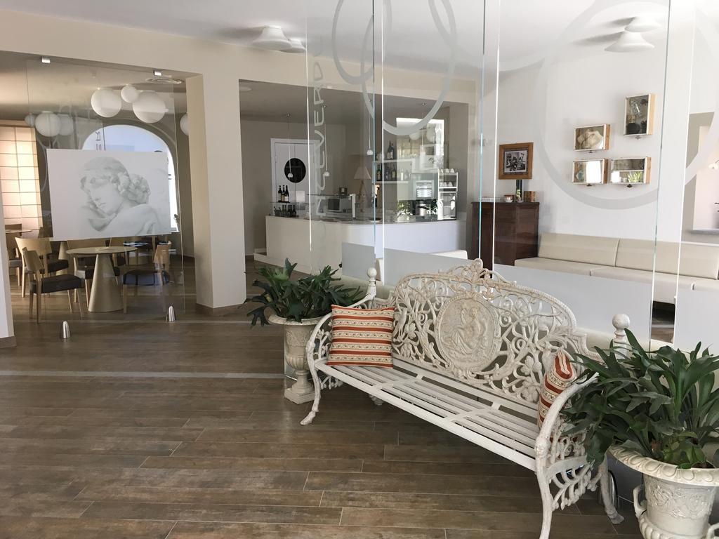 Hotel Monteverde 阿奎泰尔梅 外观 照片